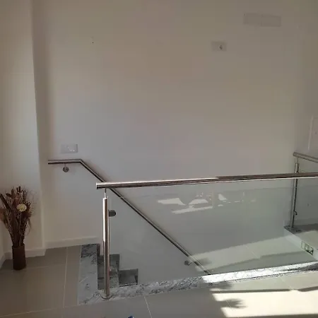 Sandowav - Modern Steps From The *